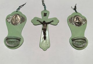 3 Pezzi Set Vintage: Crocifisso e 2 Acquasantiere