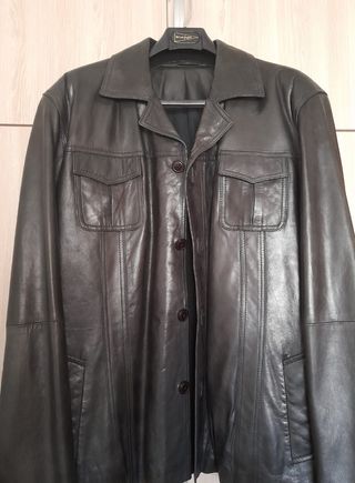 Cazadora piel negra