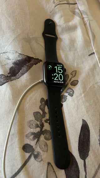 Apple Watch Series 5 - 44mm - Negro