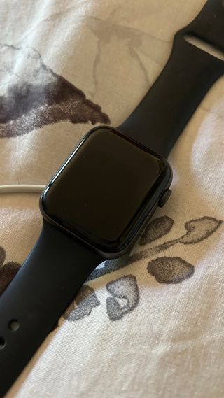 Apple Watch Series 5 - 44mm - Negro