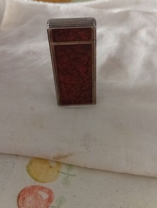 Accendino vintage elegante
Colibrì