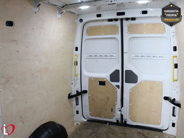 Volkswagen Crafter 2.0 TDI FURGON 35 L3 H3 140