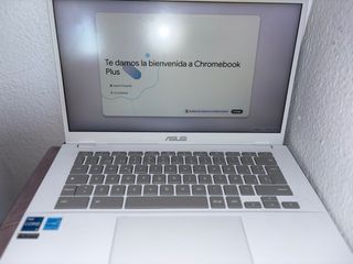 Portátil Asus Chromebook Plus blanco