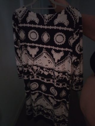 Vestido blanco y negro
