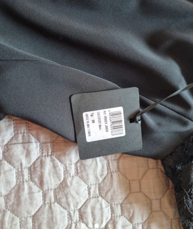 Vestido negro encaje - palabra de honor