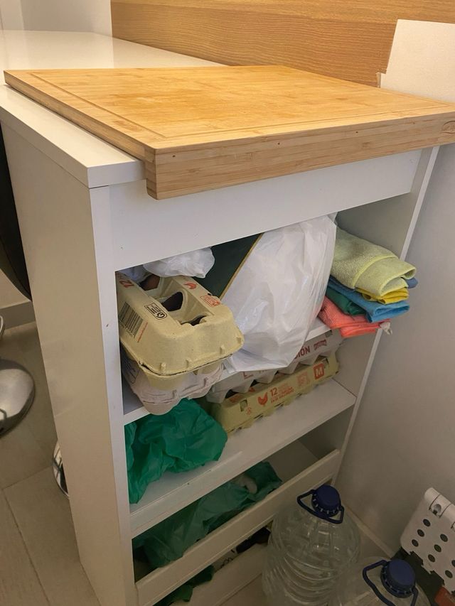 Mesa + 2 taburetes cocina