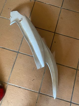 Lateral Honda Dylan 125