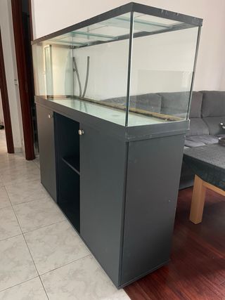Acuario 150x40cm + filtro Marina 200
