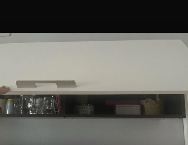 Mueble blanco elevable - Comedor