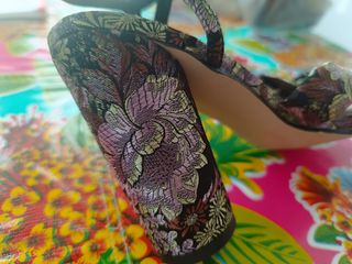 Sandalias New Look T.40 estampadas