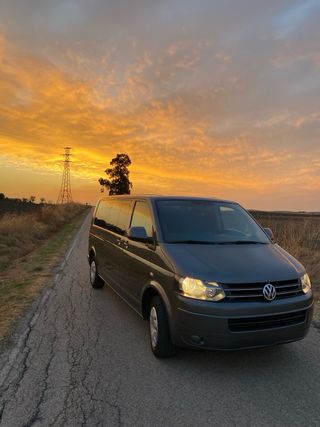 Volkswagen Caravelle 2015