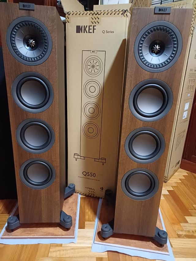 KEF Q550 - Altavoces Marrón