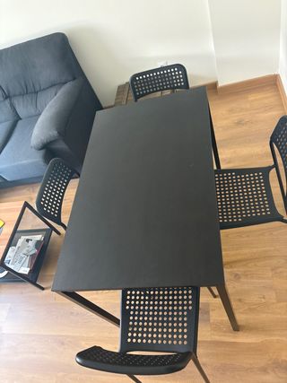 Mesa comedor negra - 4 sillas