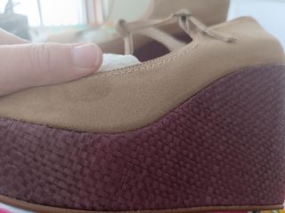 Zapatos peep toe de cuña T.40