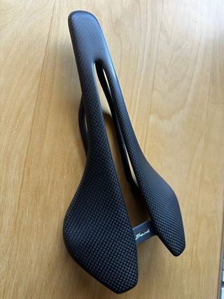 Sillín carbono Berk Lupina 150