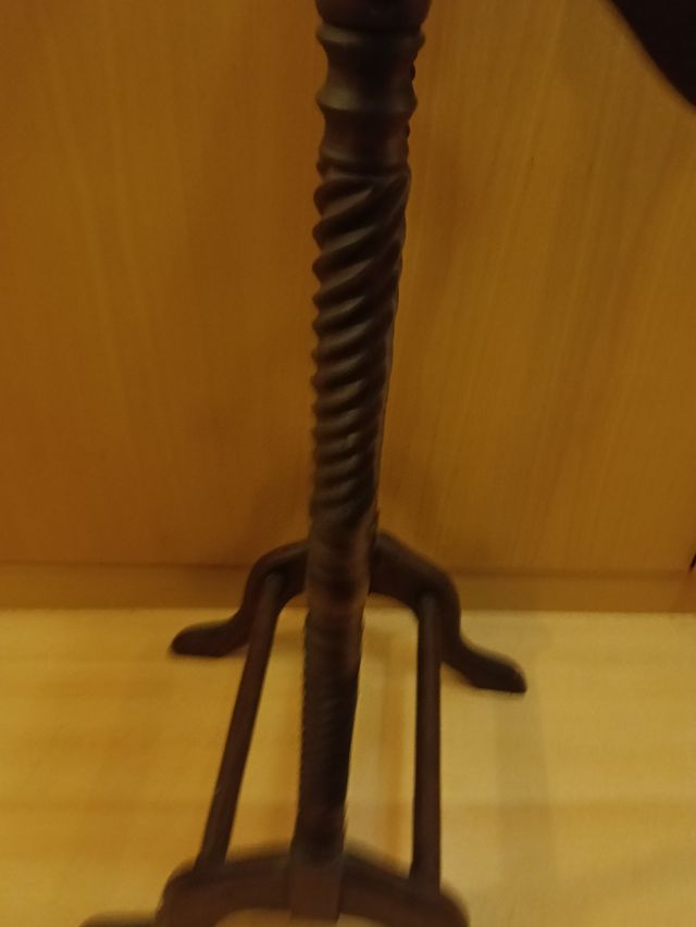 Perchero clasico. Galán madera nuevo. 