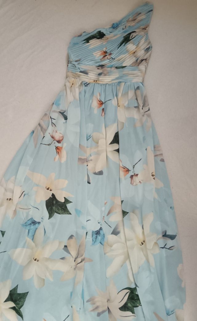 Vestido azul y blanco estampado floral