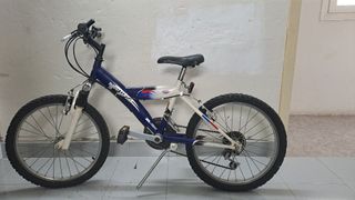 Bicicleta niño Mount Gambier.
Tiene 9 cambios.