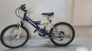 Bicicleta niño Mount Gambier.
Tiene 9 cambios.