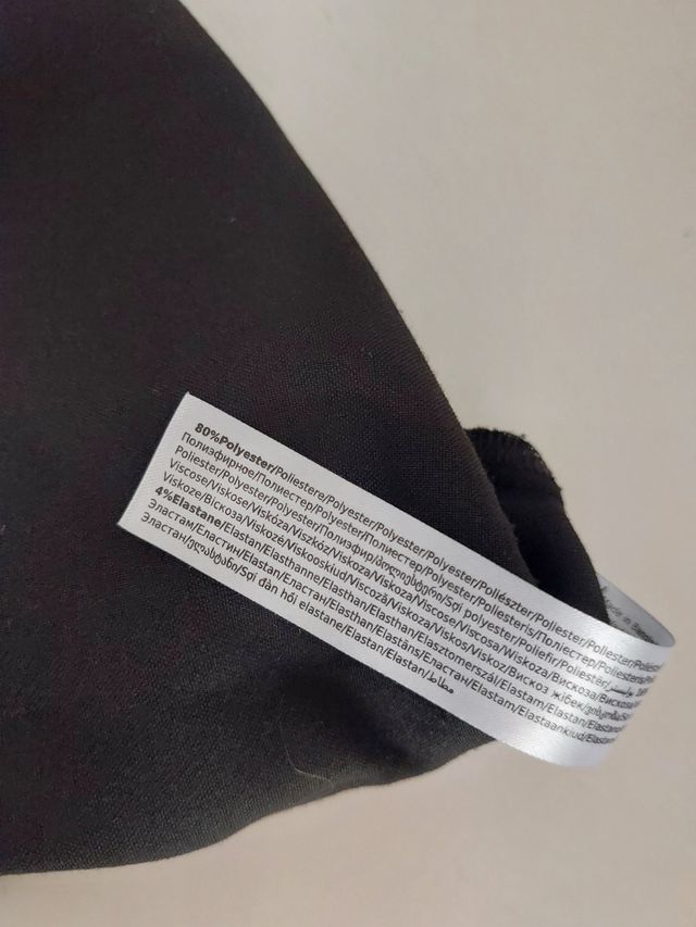 Shorts neri Terranova