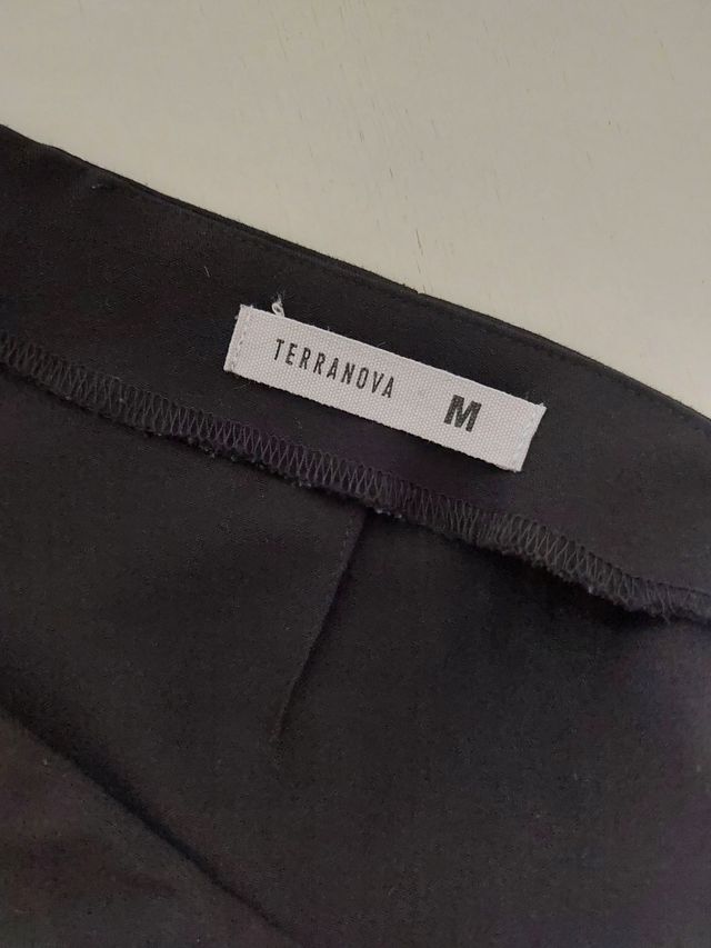 Shorts neri Terranova