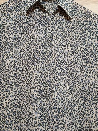 Blusa Vintage manga corta animal print 