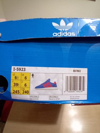 Zapatillas Adidas azules y rojas - 39 1/3