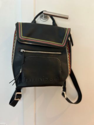 Mochila Desigual negra - Cuero vegano
