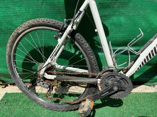 Bicicleta BH blanca montaña