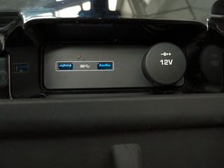 Land-Rover Discovery 2.0 SD4 240 HSE S&S