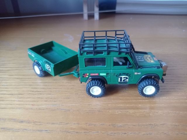 Land Rover Camel Trophy Scalextric
