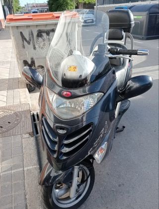 Kymco Grand Dink 250 - Scooter