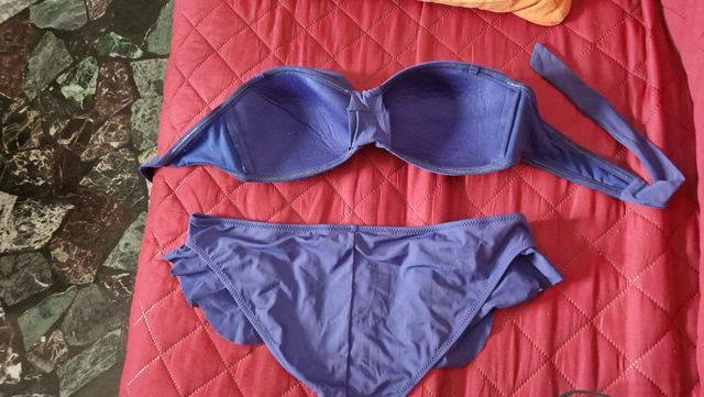 Bikini blu avuo - fascia e slip con volant