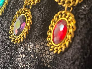 Gargantilla dorado multicolor vintage