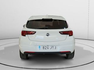 Opel Astra Dynamic S&S