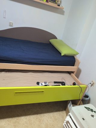 Cama juvenil madera verde-marrón