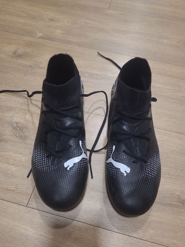 Botas de futebol Puma - Pretas Modelo: Future 7 Match