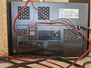 Altavoces Samsung negros + Minicadena