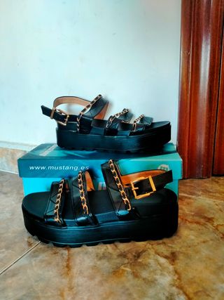 Sandalias plataforma negras