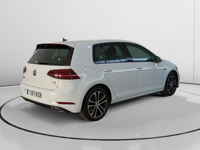Volkswagen Golf Sport R Line