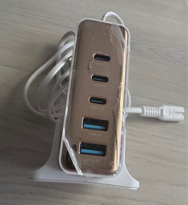 Cargador GAN 140w - 5 puertos USB