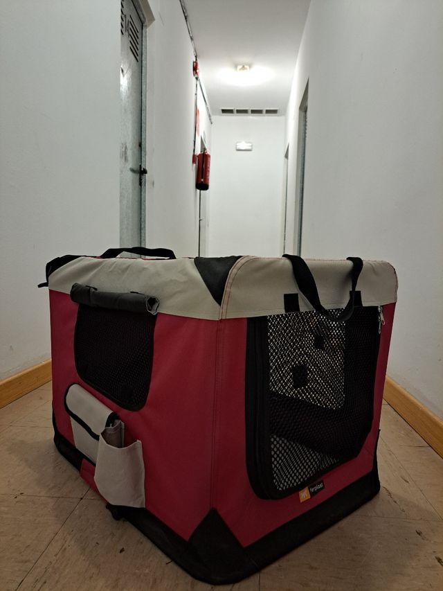 Transportín plegable rojo para mascotas
