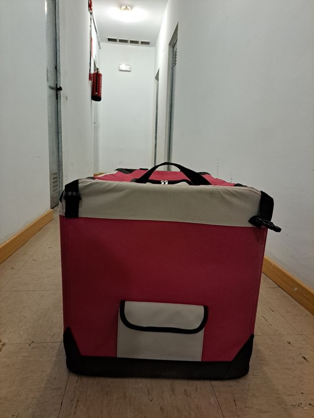 Transportín plegable rojo para mascotas