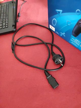 PS4 Pro (PlayStation 4 Pro) negra