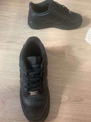 Nike Air Force 1 negras