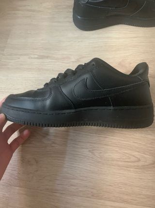 Nike Air Force 1 negras