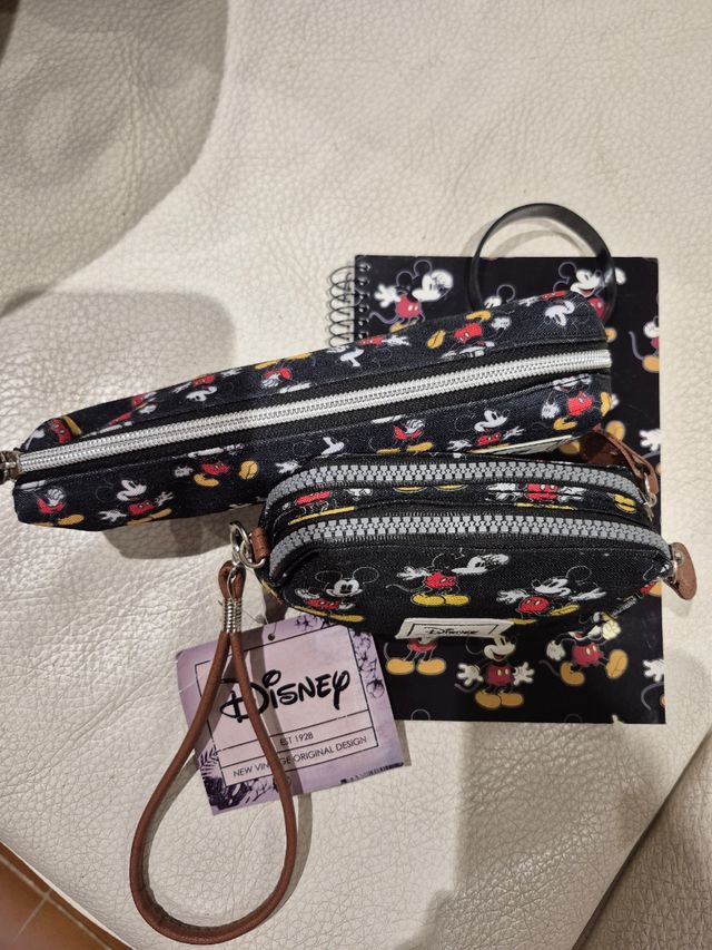 Estuches Mickey Mouse (2) + libreta + pulsera 