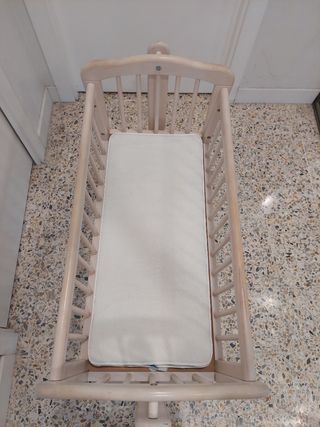 Minicuna colecho mecedora madera blanca