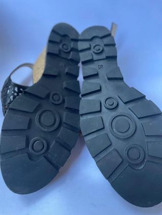 Sandalias cuña negras