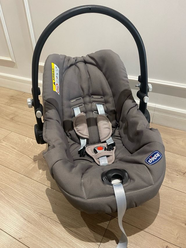Silla coche Chicco beige